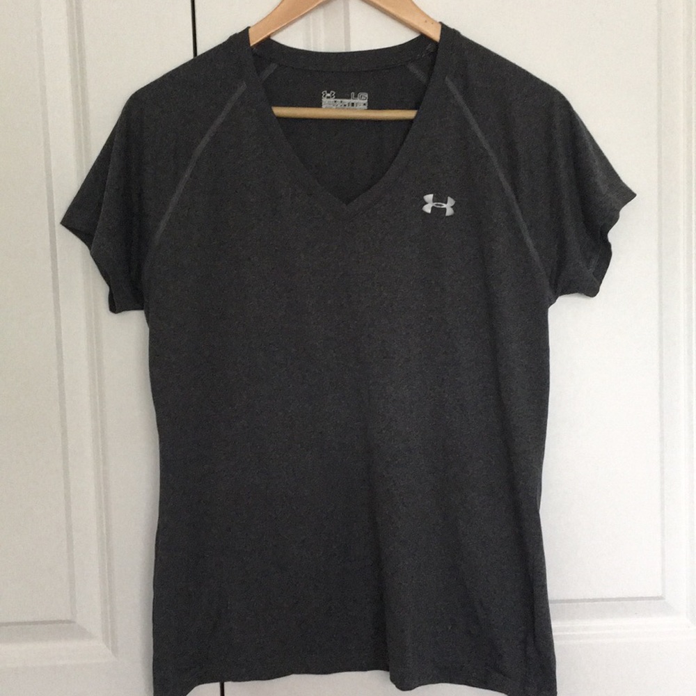 Under Armour Ladies V Neck Shirt Large Charcoal